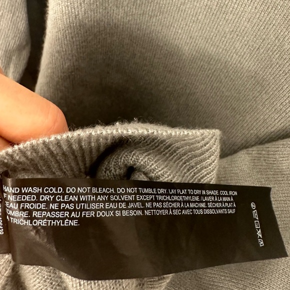 Theory 100% Cashmere Grey/Green Sweater - Picture 6 of 6